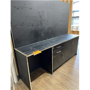 Lot 5

Workbench & Backboard
